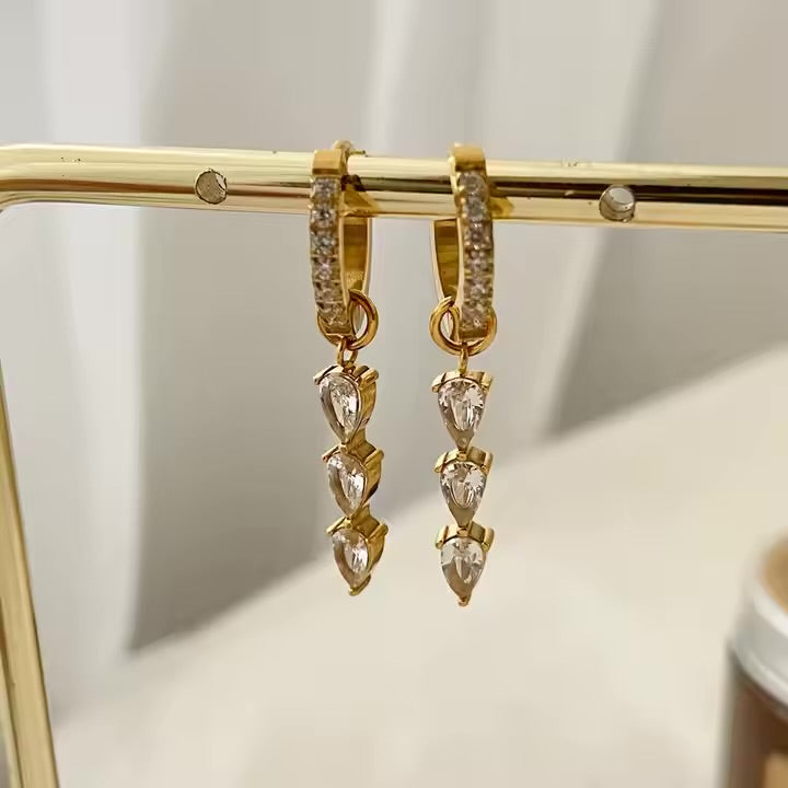 TARA EARRING