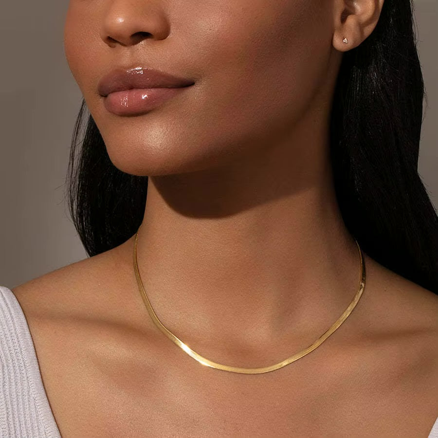 AiRA NECKLACE