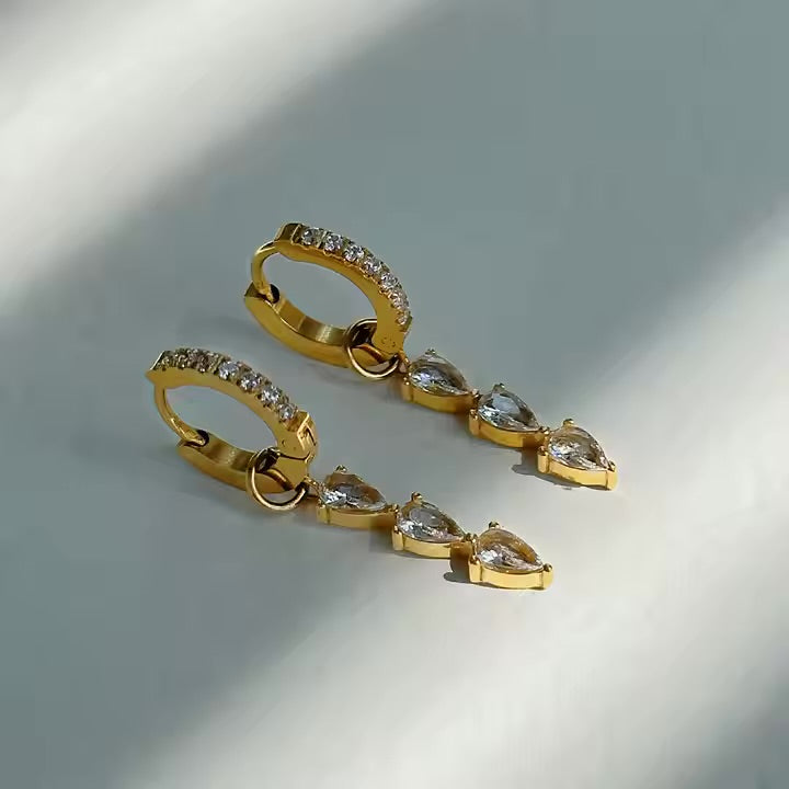 TARA EARRING