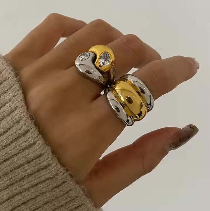 VIE RING