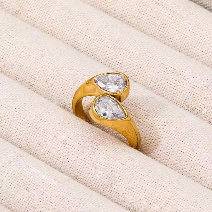 AMOUR RING