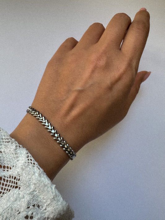 OLIVE BRACELET