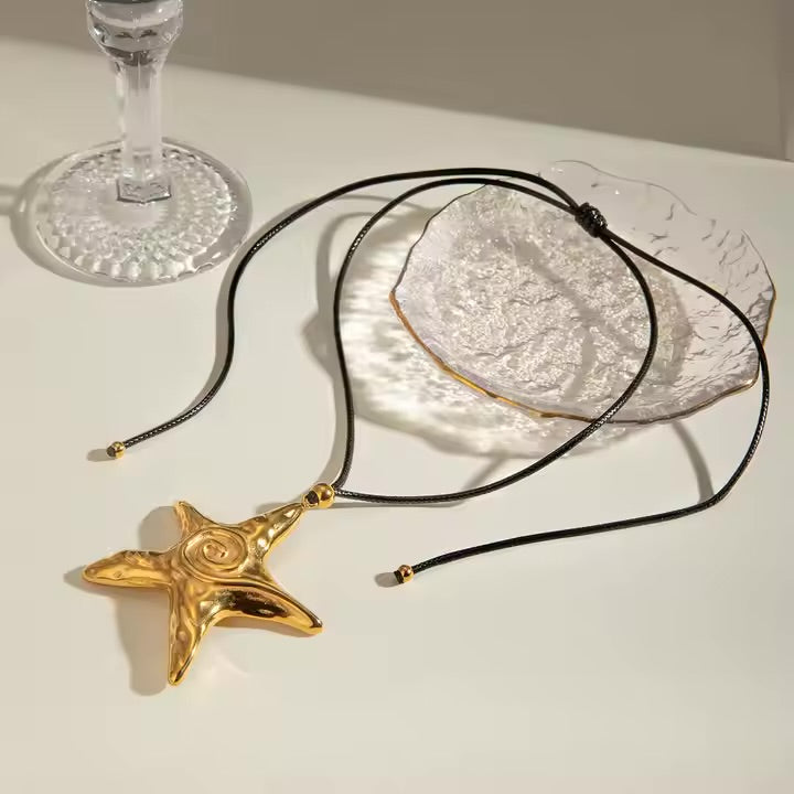 STARFISH NECKLACE