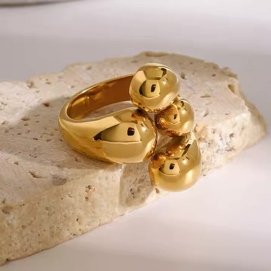 HUG RING